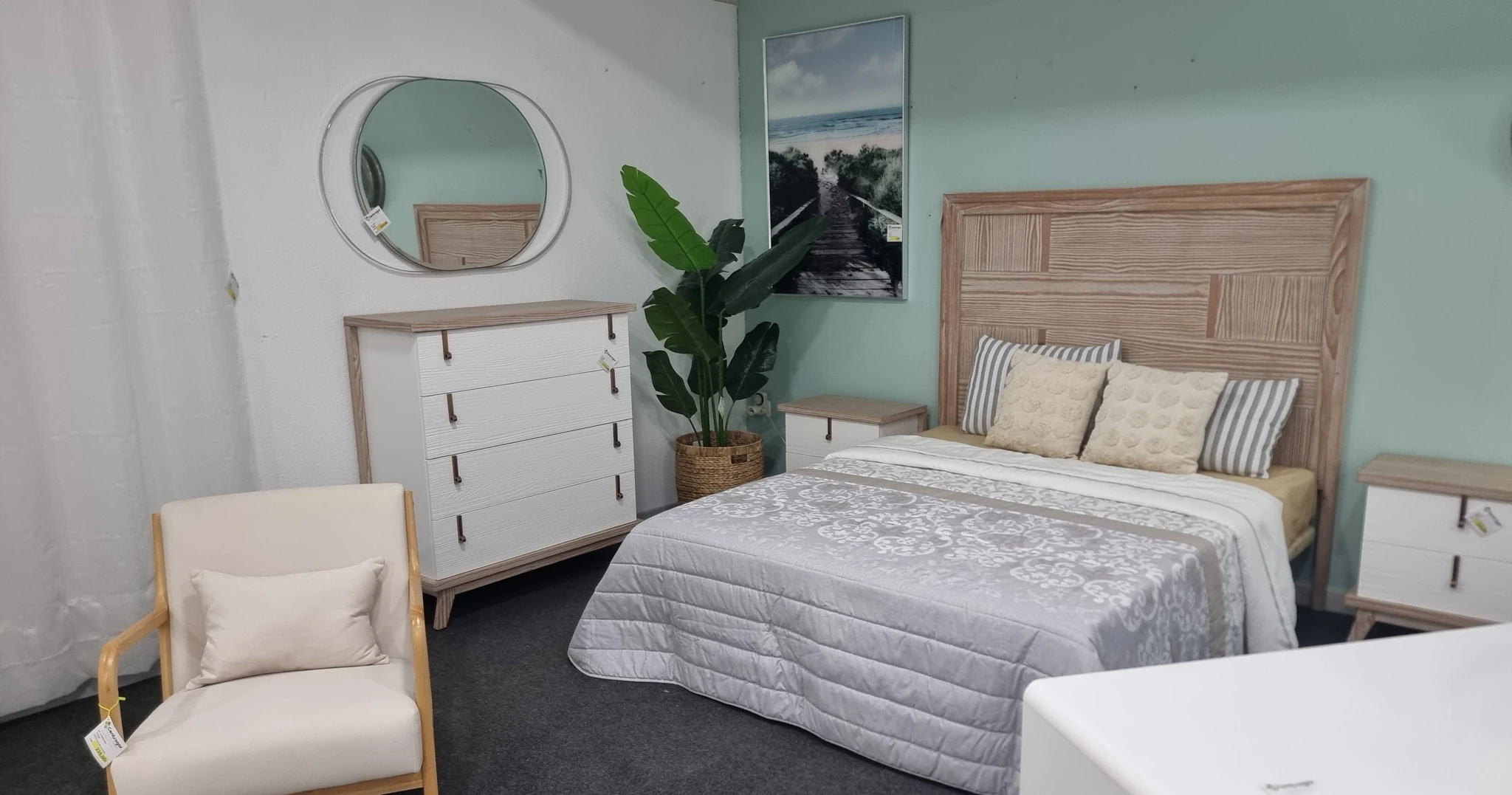 Muebles de dormitorio en la exposición de Centrogar